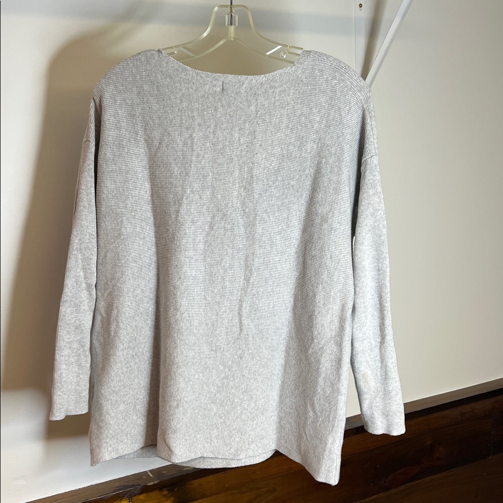 Seek the Label Gray V-Neck Sweater- M - Picture 2 of 5